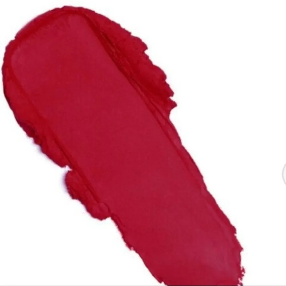 Revolution‎ Beauty Lip Allure Soft Satin Lipstick